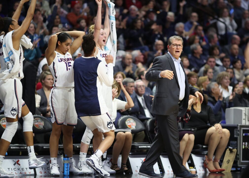 2016: Geno Auriemma overtakes John Wooden